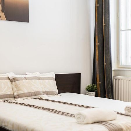 Real Apartments Kertesz Budapest Bagian luar foto