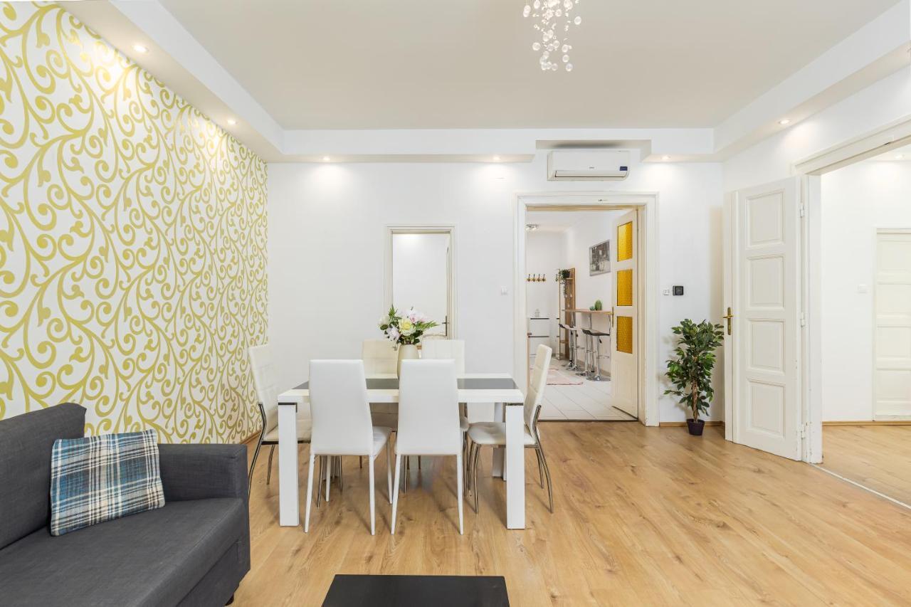 Real Apartments Kertesz Budapest Bagian luar foto