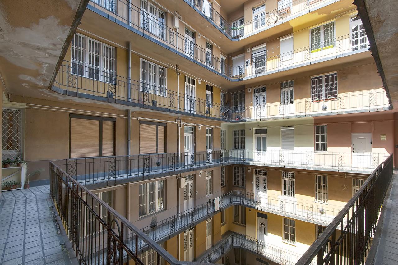 Real Apartments Kertesz Budapest Bagian luar foto